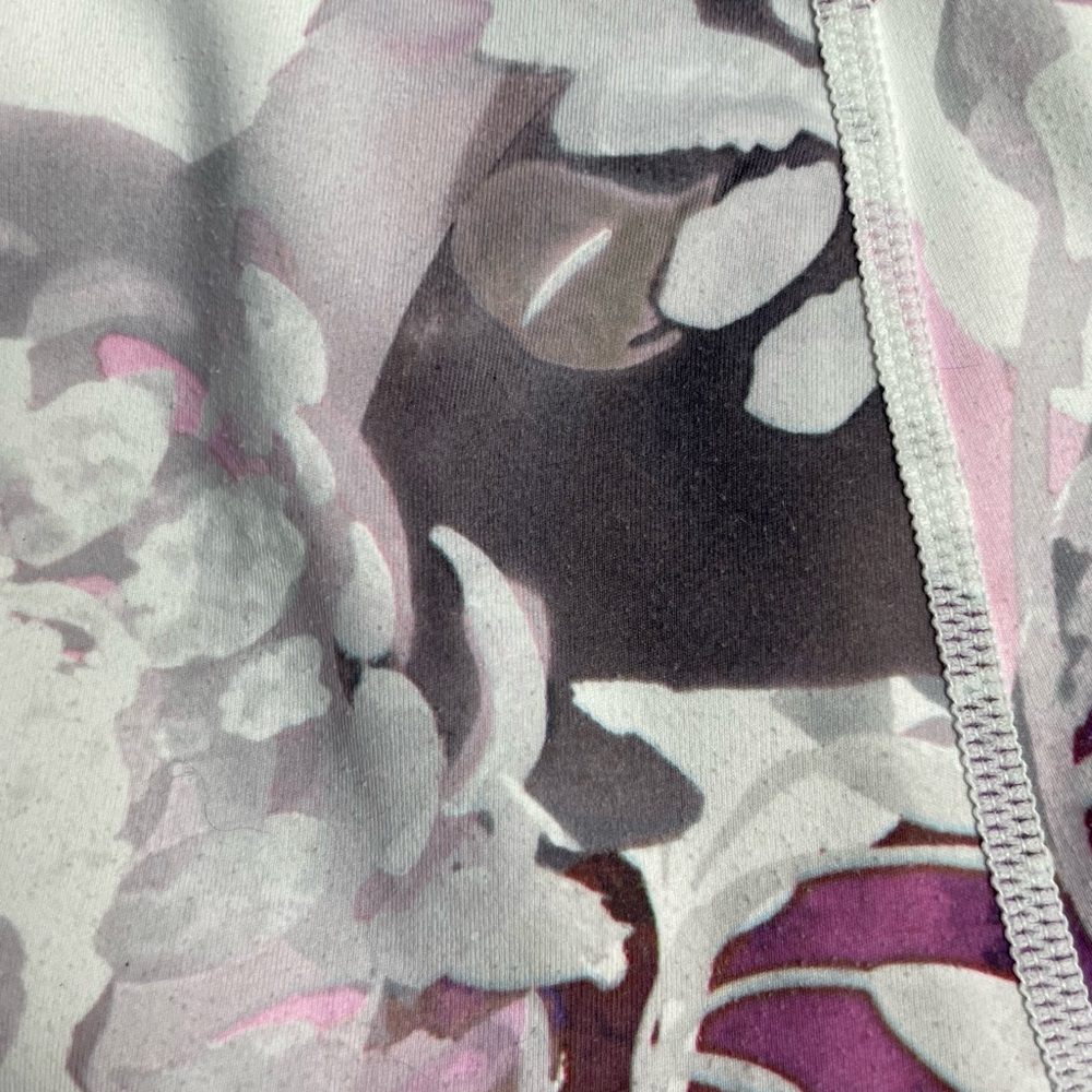 Women’s Athleta Salutation Stash Pocket Leggings in Peony Size Medium - Picture 7 of 10